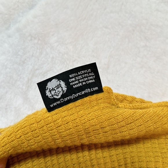 Virginity Rocks Beanie - Picture 3 of 6